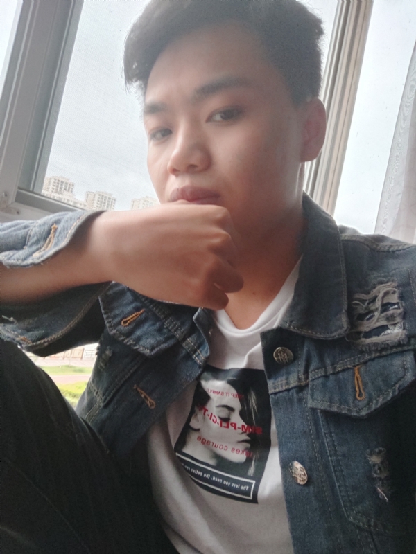 鬼卿的第四张照片--施秉残疾人相亲网